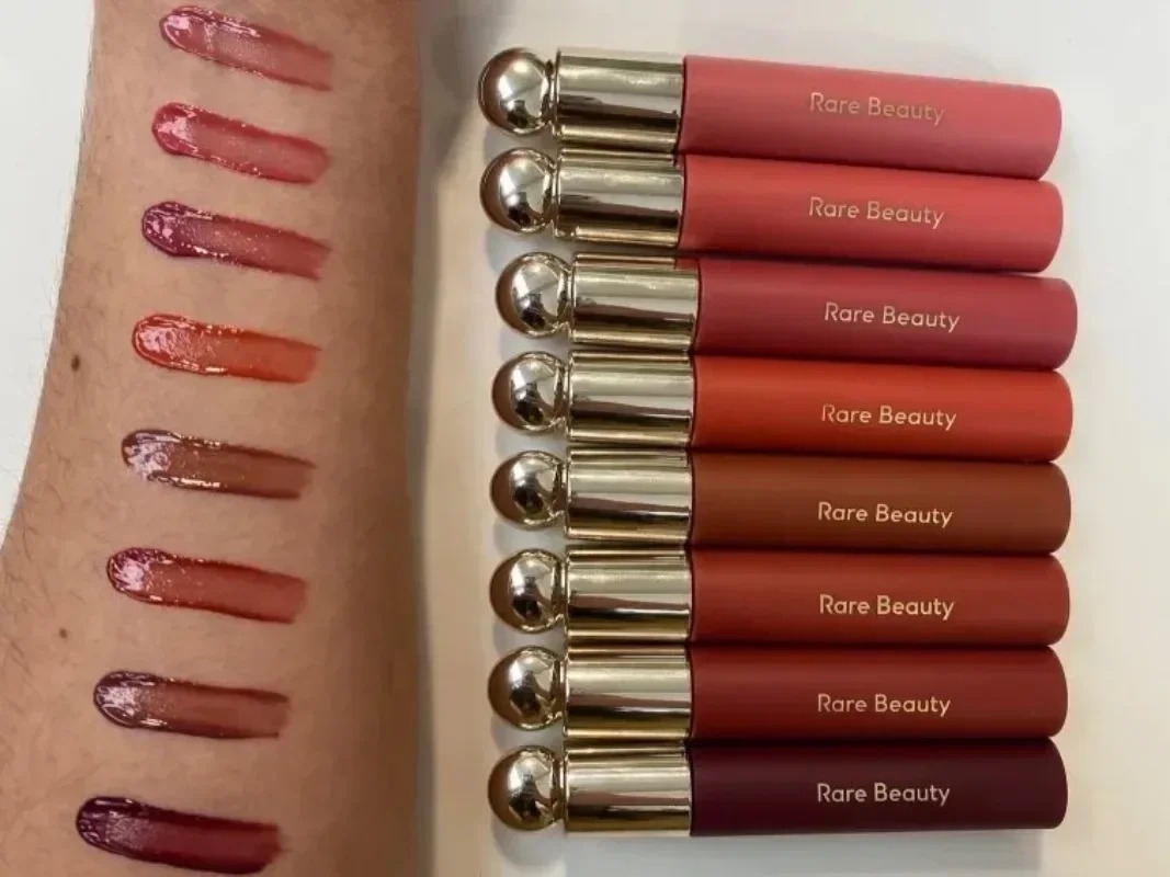 Rare Beauty Makeup Kit - Новинка Rare Beauty: Увлажняющий и питательный