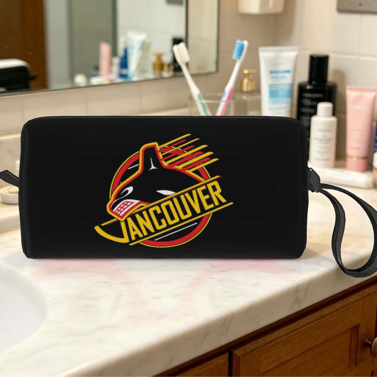 Rare Beauty Makeup Kit - Редкая косметичка Vancouver Hockey Canucks, органайзер